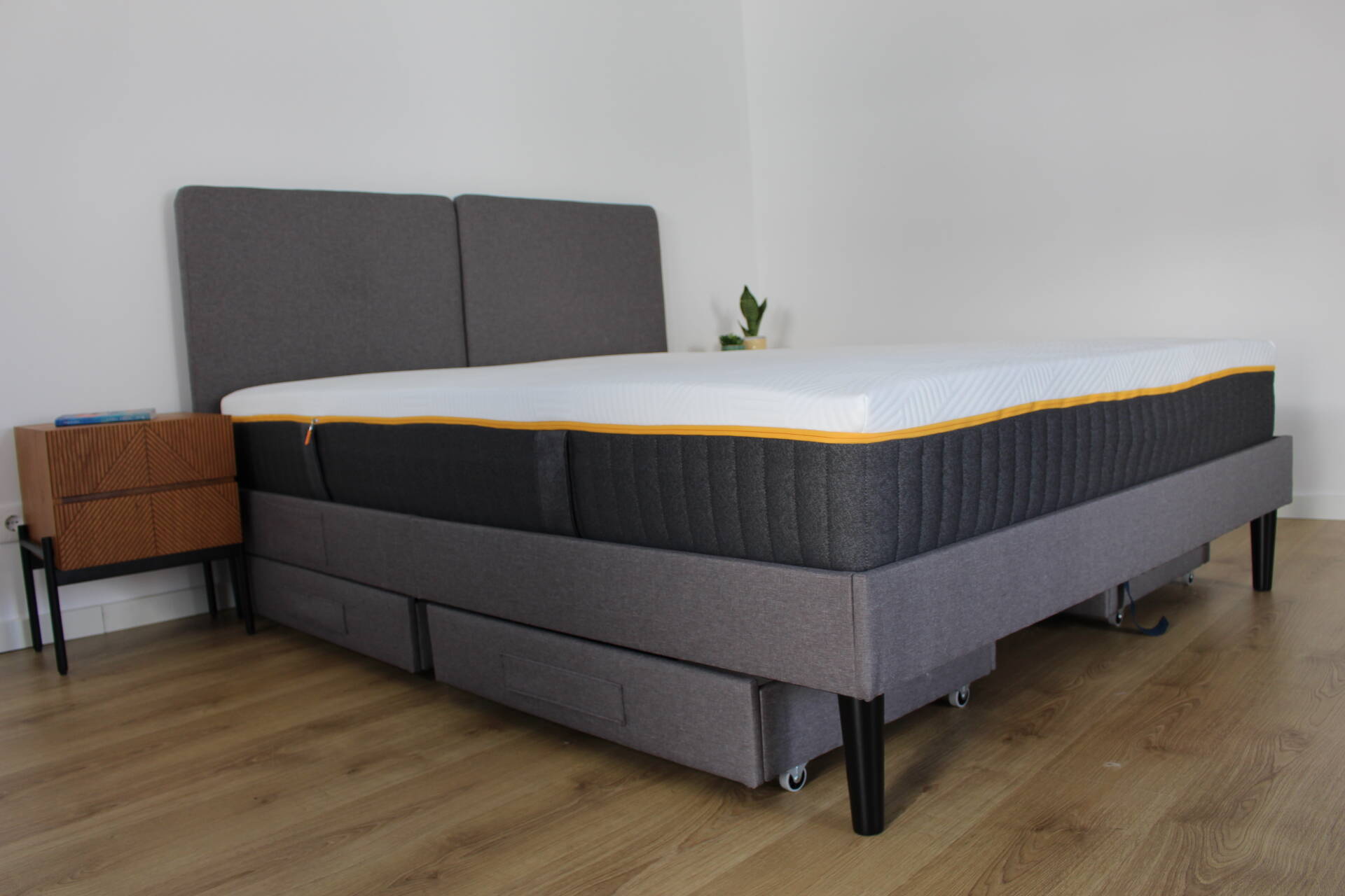 close-up colchão emma zero gravity